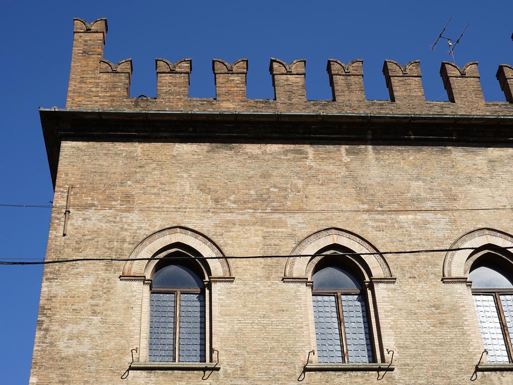 Casa Isolani Luxury Rooms Piazza Maggiore 1 Болонья Екстер'єр фото
