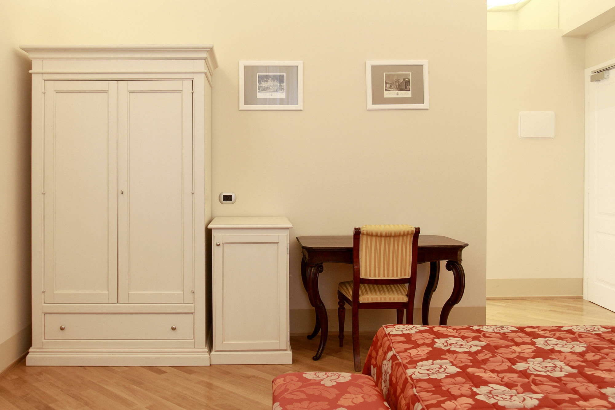 Casa Isolani Luxury Rooms Piazza Maggiore 1 Болонья Екстер'єр фото